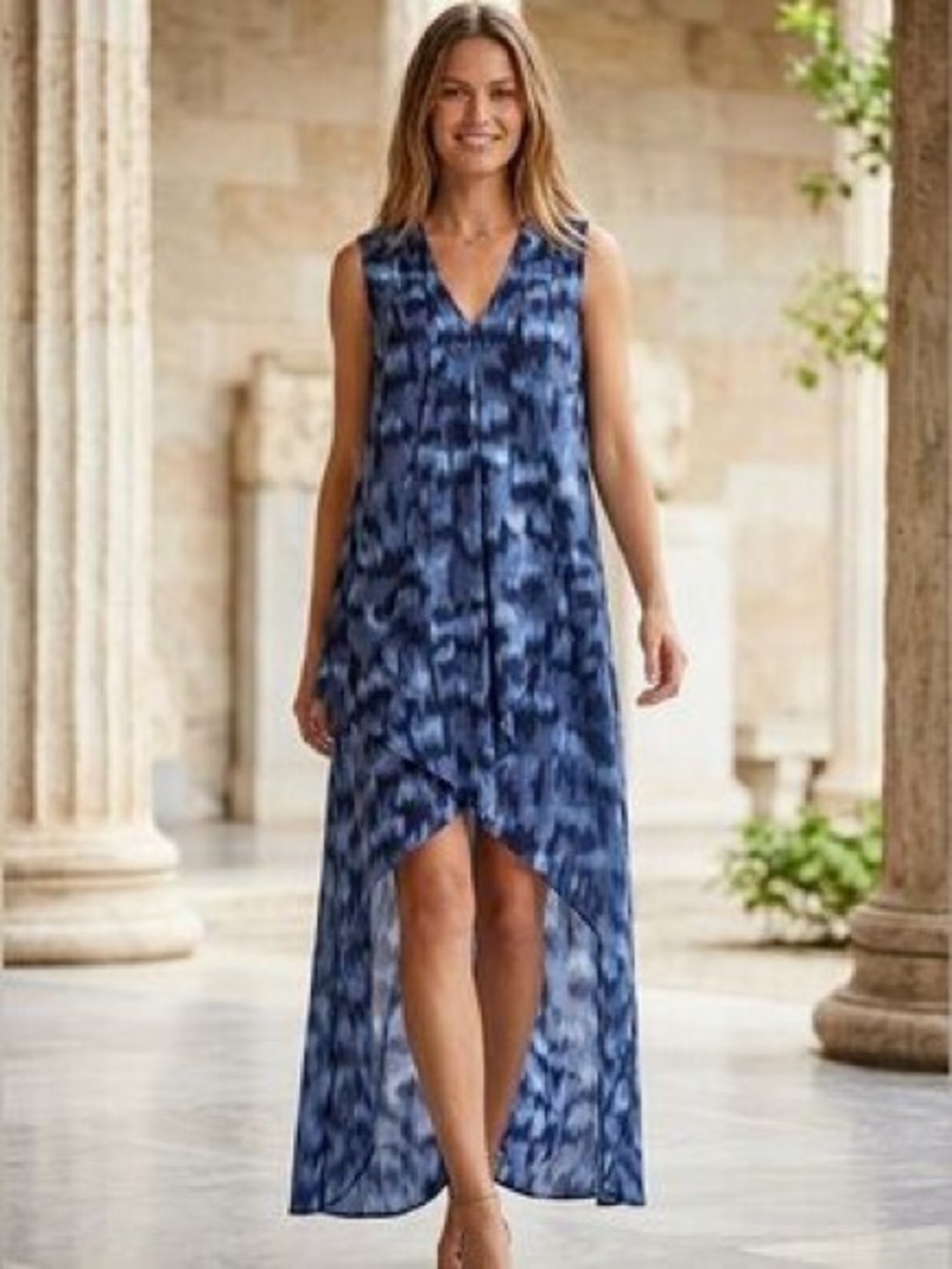 BCBGMaxAzria Navy Patterned V-Neck High-Low Maxi Dress Size Large